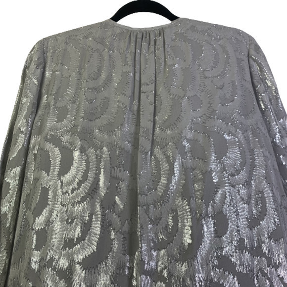 ELIZABETH AND JAMES Metallic Silver Ariel Tunic Blouse Holiday Party. - Picture 10 of 15